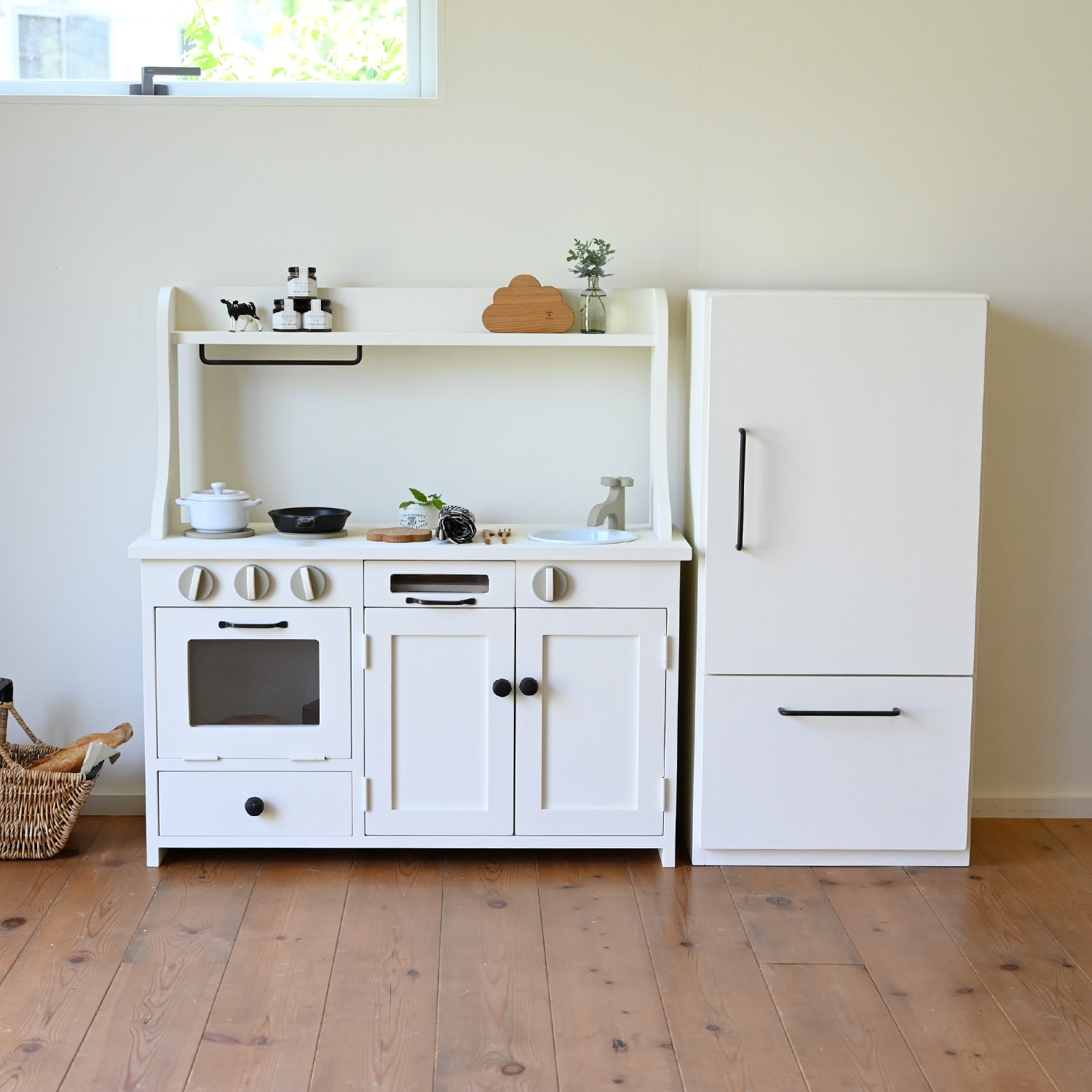 >白×ブラックコーデままごとキッチン