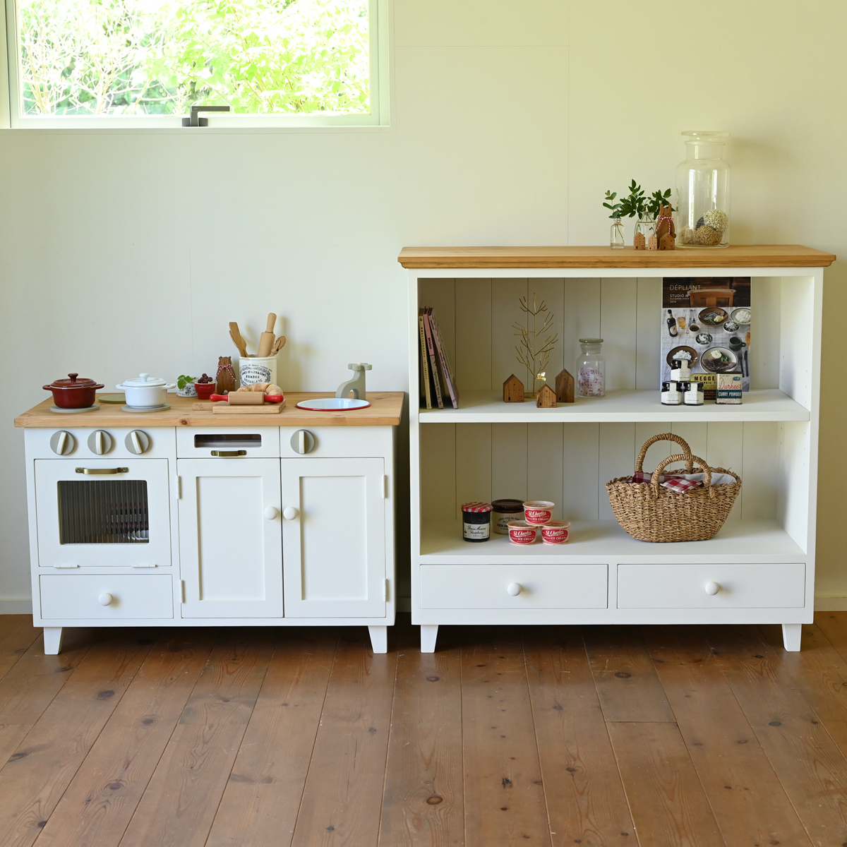 >本棚＋ままごとキッチン